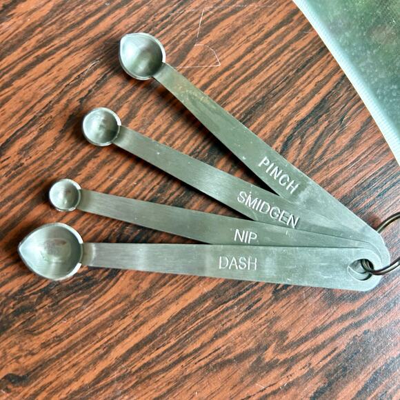 Vintage Mini Measuring Spoons Set – Dash Nip Smidgen Pinch Stainless - Picture 4 of 7